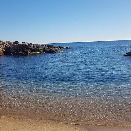 Junto Al Mar Con Jardin Comunitario Y Parking