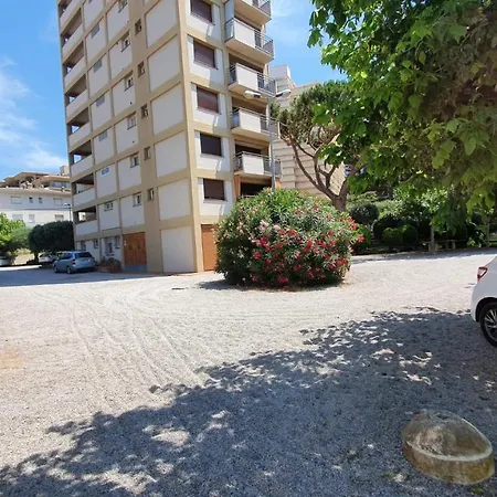 Junto Al Mar Con Jardin Comunitario Y Parking Апартаменты