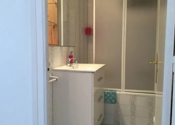 Junto Al Mar Con Jardin Comunitario Y Parking *